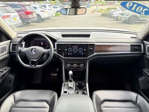 Used 2019 Volkswagen Atlas SEL Premium AWD/4WD image 11