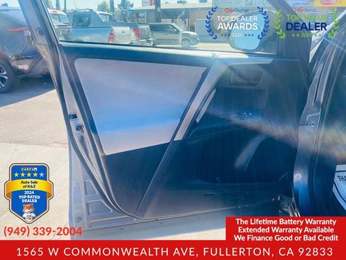 Used 2015 Toyota RAV4 LE FWD image 23