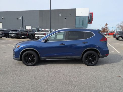 Used 2019 Nissan Rogue SV image 7
