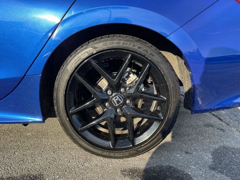Used 2023 Honda Civic Sport image 23