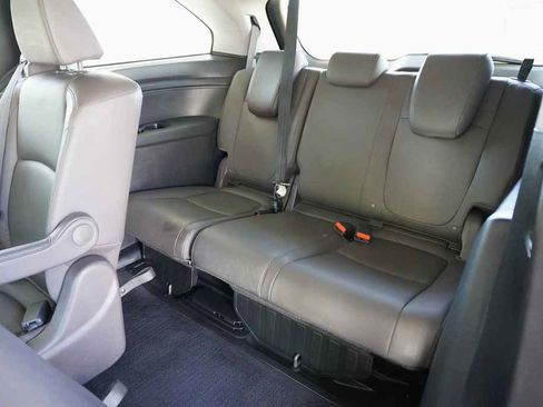 Used 2018 Honda Odyssey EX-L image 11