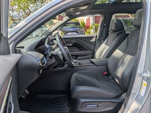 Used 2025 Acura ADX A-Spec FWD image 7