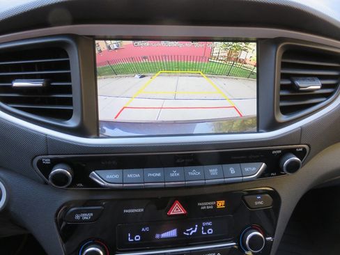 Used 2017 Hyundai Ioniq Limited w/ Ultimate Package 03 image 18