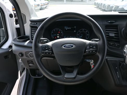 Used 2025 Ford Transit 250 Low Roof w/ Exterior Upgrade Package RWD image 2