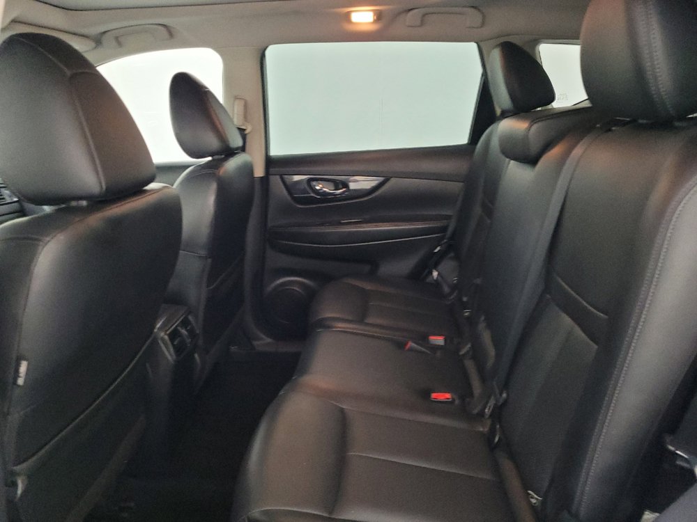 Used 2018 Nissan Rogue SL w/ Premium Package AWD/4WD image 18