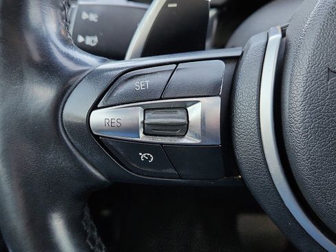 Used 2017 BMW X5 xDrive50i image 17