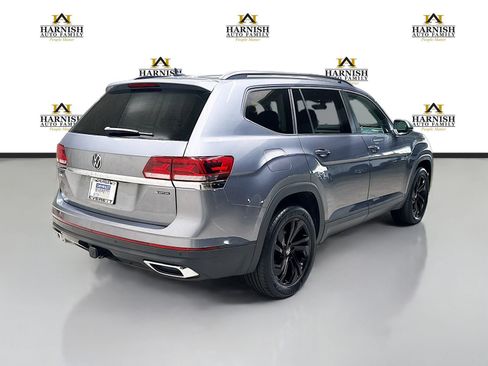 Used 2023 Volkswagen Atlas SE w/ Black Wheel Package AWD/4WD image 6