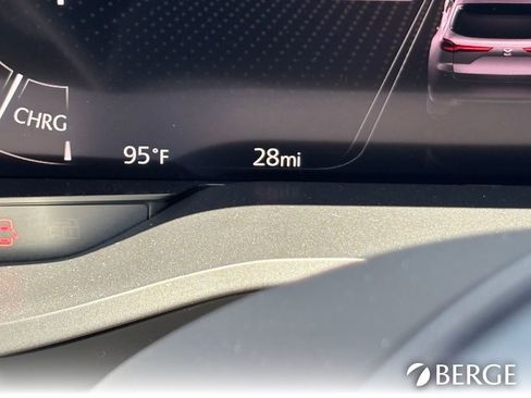 New 2025 MAZDA CX-90 Plug-In Hybrid w/ Premium Plus image 26