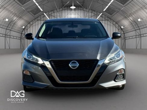 Used 2019 Nissan Altima 2.5 SR FWD image 8