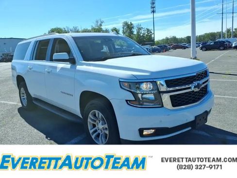 Used 2019 Chevrolet Suburban LT w/ Luxury Package AWD/4WD image 1