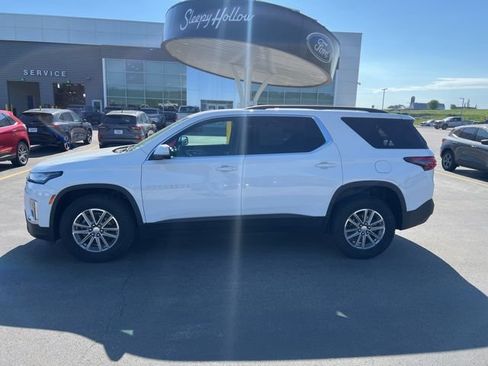 Used 2023 Chevrolet Traverse LT AWD/4WD image 8