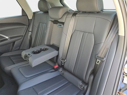 New 2025 Audi Q5 Premium image 14