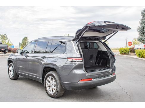 Used 2022 Jeep Grand Cherokee L Limited w/ Trailer Tow Group (B) AWD/4WD image 9