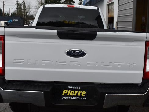 Used 2023 Ford F350 XLT w/ FX4 Off-Road Package image 8