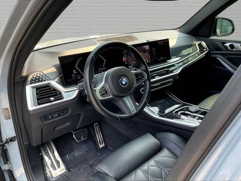 Used 2024 BMW X5 xDrive40i w/ M Sport Package AWD/4WD image 14