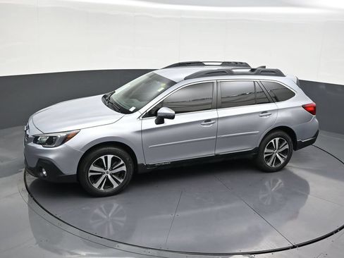 Used 2019 Subaru Outback 3.6R Limited AWD/4WD image 20
