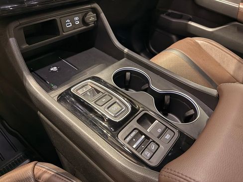 Used 2025 Honda Pilot Elite image 29