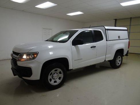 Used 2022 Chevrolet Colorado W/T w/ WT Convenience Package RWD image 3