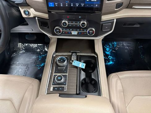 Certified 2023 Ford Expedition Limited AWD/4WD image 17