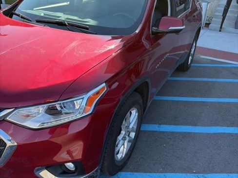 Used 2019 Chevrolet Traverse LT AWD/4WD image 1