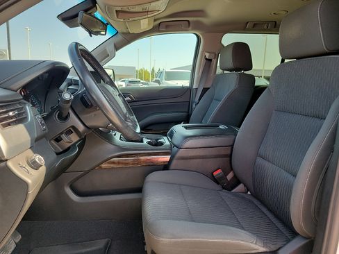 Used 2019 Chevrolet Tahoe LS w/ Enhanced Driver Alert Package RWD image 12
