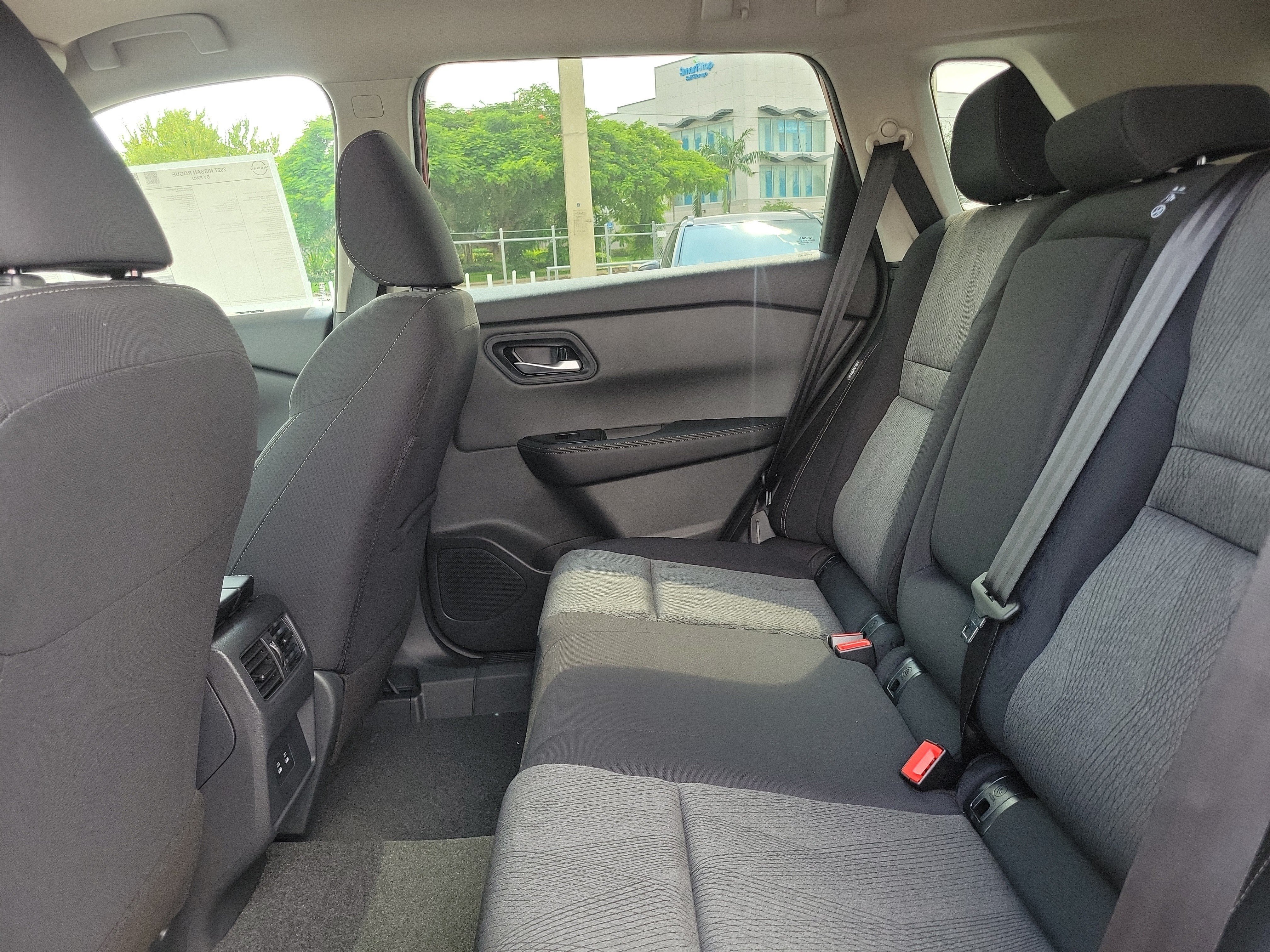 New 2027 Nissan Rogue SV FWD image 15