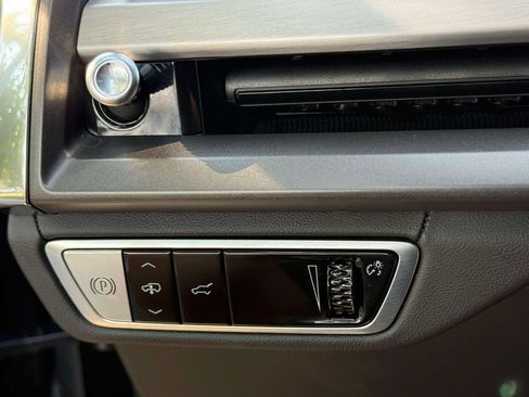 Used 2026 Cadillac Vistiq Platinum w/ LPO, Floor Liner Package AWD/4WD image 27