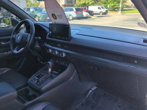 Used 2025 Honda CR-V Sport-L image 32