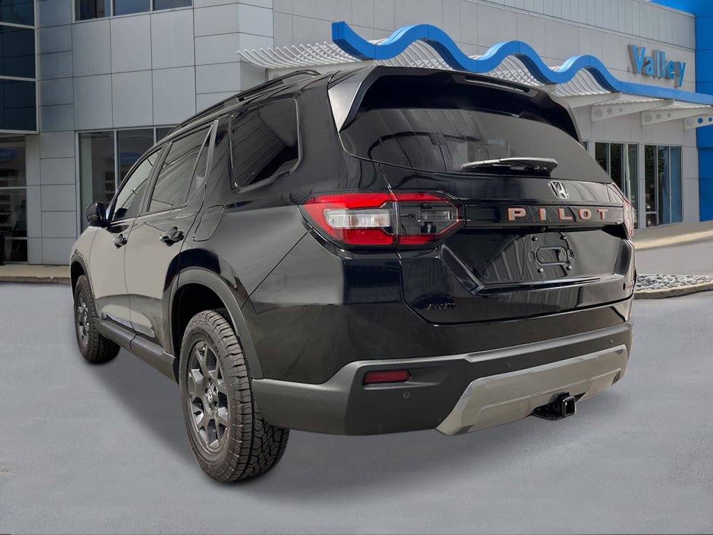 New 2026 Honda Pilot TrailSport image 3