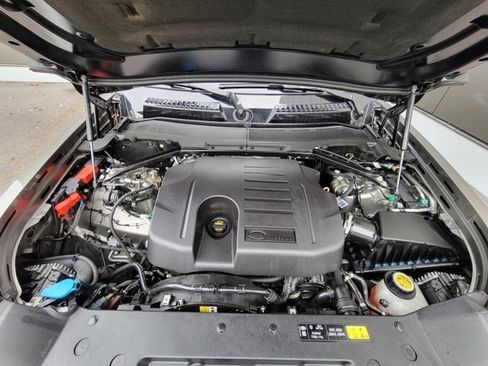 Used 2024 Land Rover Defender 130 X image 14