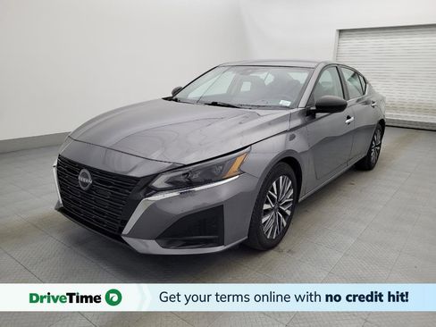 Used 2024 Nissan Altima 2.5 SV image 1