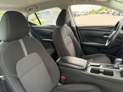 Used 2024 Nissan Sentra SV FWD image 12