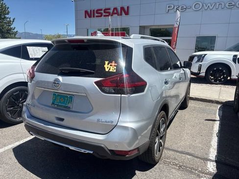 Used 2019 Nissan Rogue SL AWD/4WD image 11