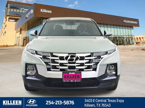 Used 2022 Hyundai Santa Cruz SEL FWD image 2