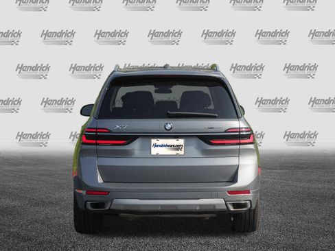 Used 2025 BMW X7 xDrive40i w/ Premium Package AWD/4WD image 8