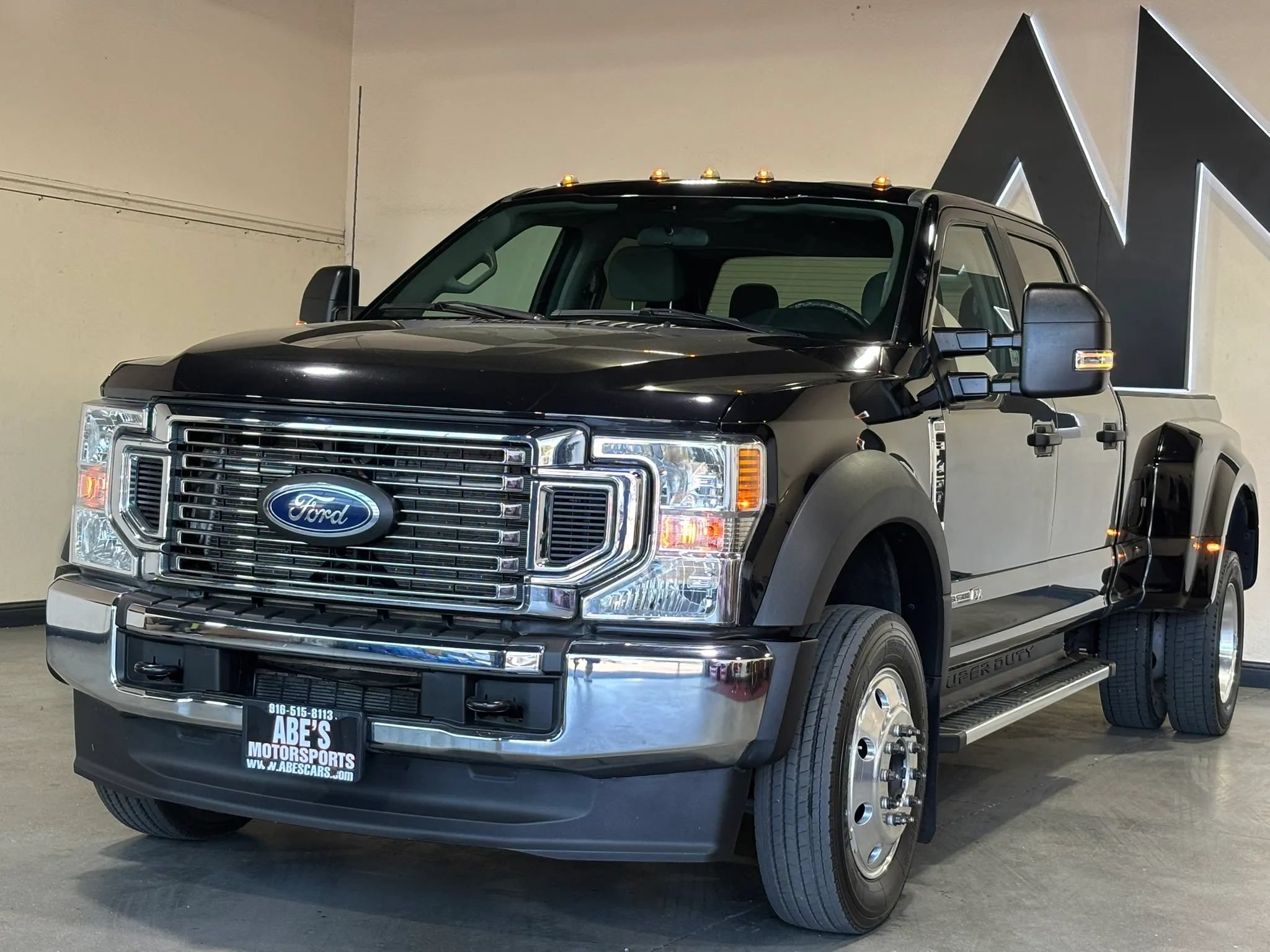 Used 2022 Ford F450 XL w/ STX Appearance Package AWD/4WD image 1