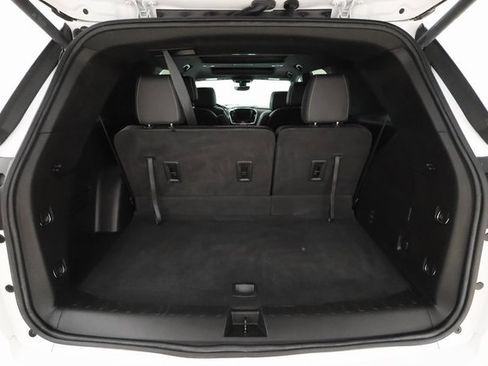 Used 2022 Chevrolet Traverse Premier image 22