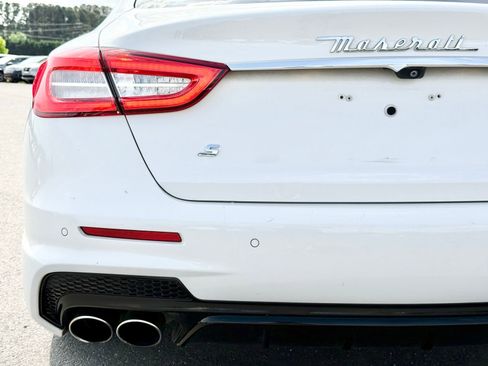 Used 2017 Maserati Quattroporte S GranSport RWD image 14