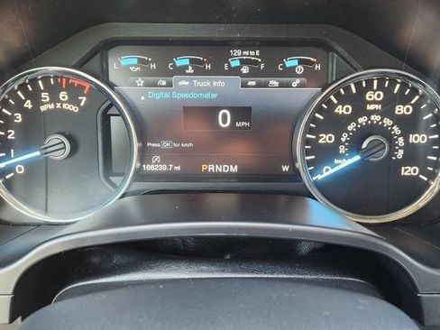 Used 2019 Ford F150 Lariat RWD image 14