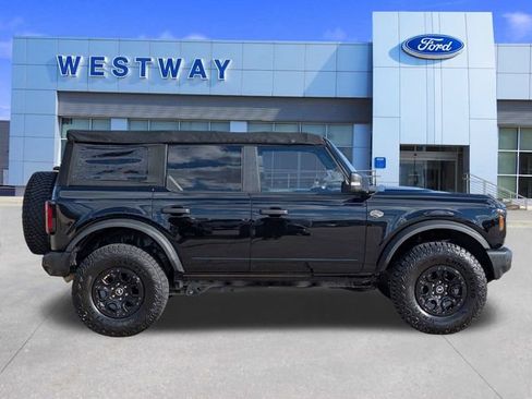 Used 2022 Ford Bronco Wildtrak image 3