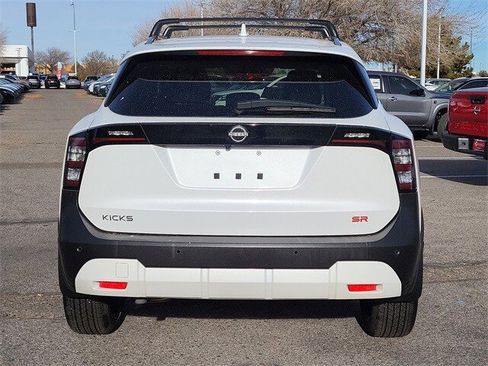 Certified 2025 Nissan Kicks SR image 5