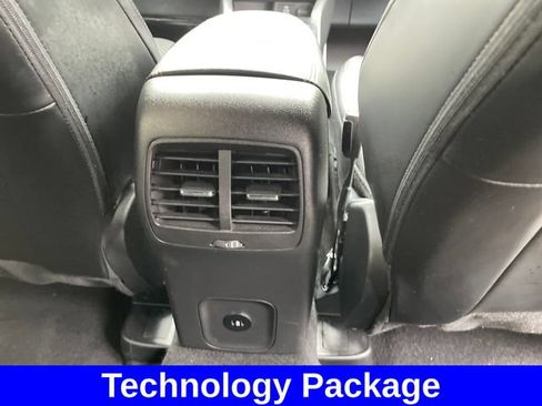 Used 2024 Ford Escape ST-Line w/ Tech Pack #1 AWD/4WD image 32