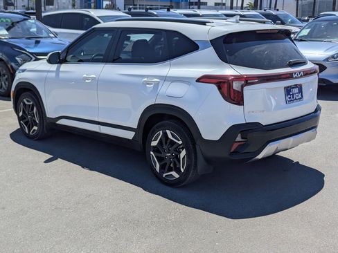 Used 2024 Kia Seltos SX w/ SX Sunroof Package AWD/4WD image 4