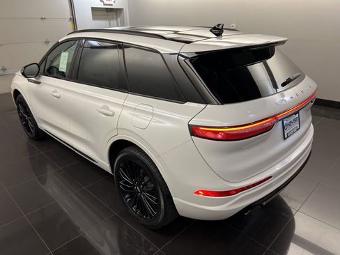 New 2026 Lincoln Corsair Reserve w/ Jet Appearance Package image 4