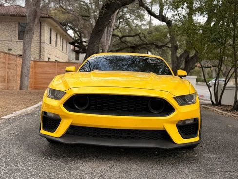 Used 2016 Ford Mustang GT Premium RWD image 2