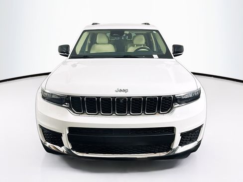 Used 2021 Jeep Grand Cherokee L Limited w/ Luxury Tech Group II image 2