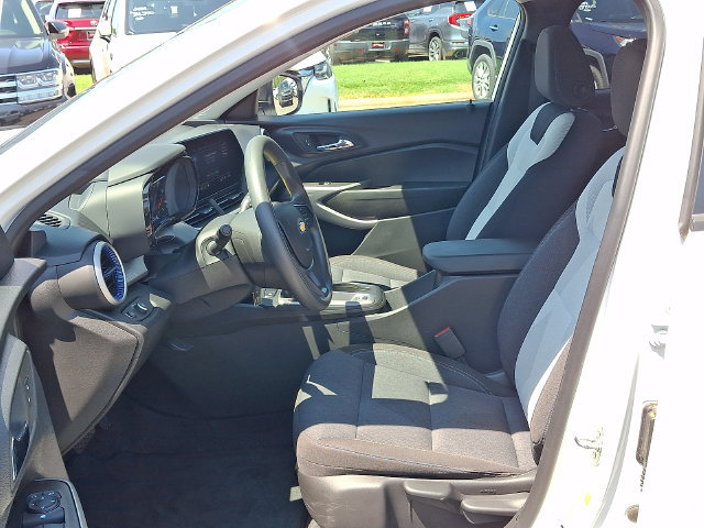Used 2024 Chevrolet Trax LS FWD image 10