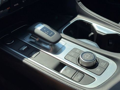 Used 2024 INFINITI QX60 Luxe w/ Vision Package FWD image 19