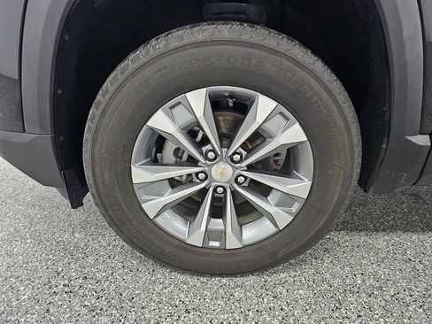 Used 2025 Chevrolet Equinox LT FWD image 8