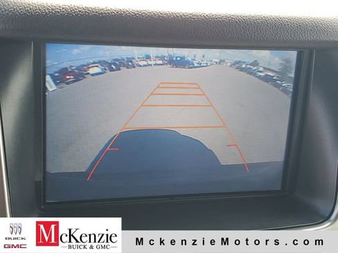 Used 2016 Chevrolet Suburban LT RWD image 19
